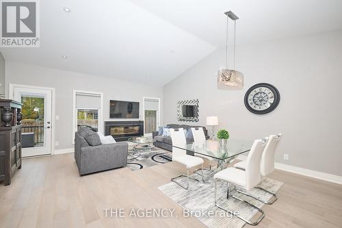 16 - 13 Jacob Common, St. Catharines (Lakeshore), ON - Indoor With Fireplace