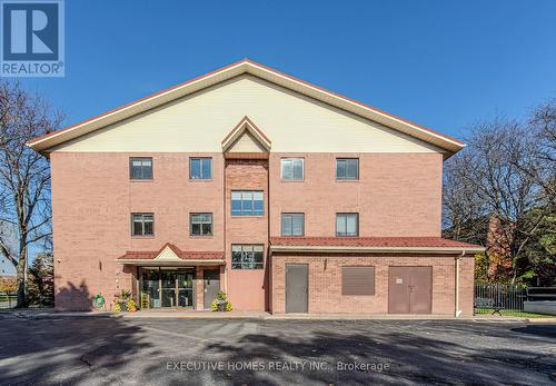 102 - 1275 CORNERBROOK PLACE  Mississauga, ON L5C 3J3