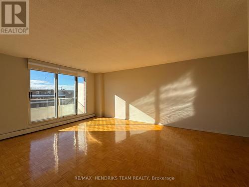 601 - 49 Leaside Drive, St. Catharines (Carlton/Bunting), ON - Indoor Photo Showing Other Room