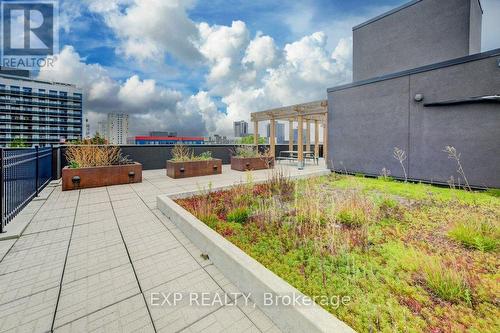 718 - 250 Albert Street, Waterloo, ON - Outdoor