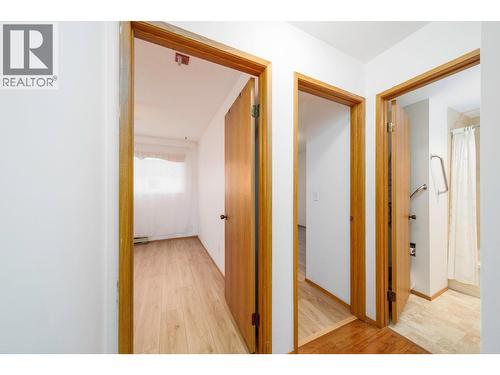 1055 Glenwood Avenue Unit# 101, Kelowna, BC - Indoor Photo Showing Other Room