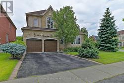185 DON MINAKER DRIVE  Brampton, ON L6P 2V1
