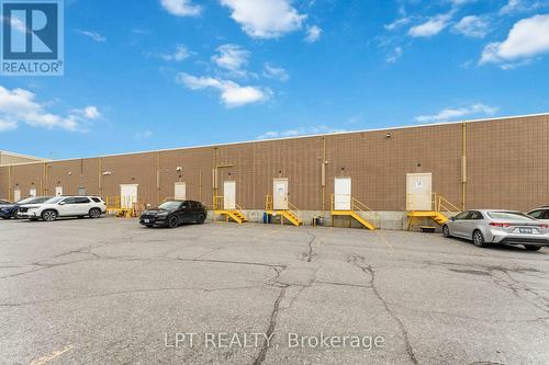 8 - 420 Hazeldean Run, Ottawa, ON 