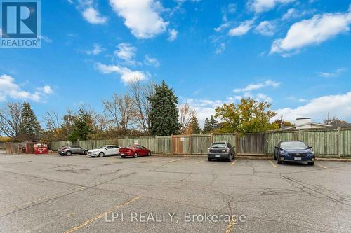 8 - 420 Hazeldean Run, Ottawa, ON 