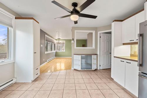 Cuisine - 68 Rue Clément, Rivière-Beaudette, QC - Indoor