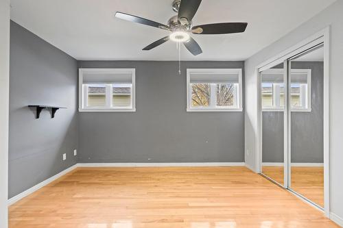 Chambre à coucher - 68 Rue Clément, Rivière-Beaudette, QC - Indoor Photo Showing Other Room