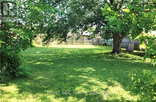 6755 Mcleod Road, Niagara Falls, ON - Outdoor