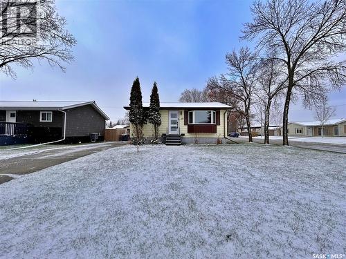 501 Windover Avenue, Moosomin, SK - Outdoor