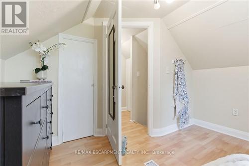 76 East 15Th Street, Hamilton, ON - Indoor Photo Showing Other Room