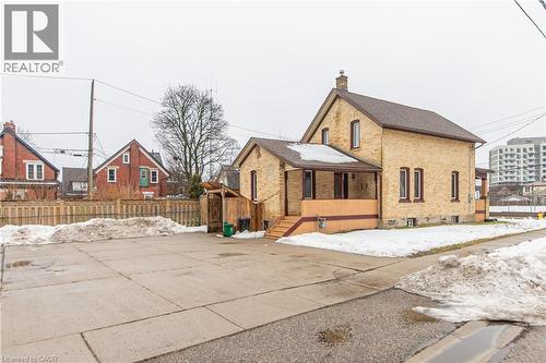 164 Lancaster Street E, Kitchener, ON - Outdoor