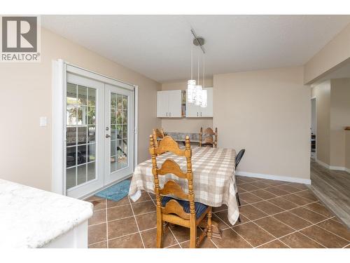 150 17 Street Ne, Salmon Arm, BC - Indoor Photo Showing Dining Room