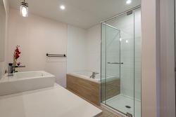 Ensuite bathroom - 