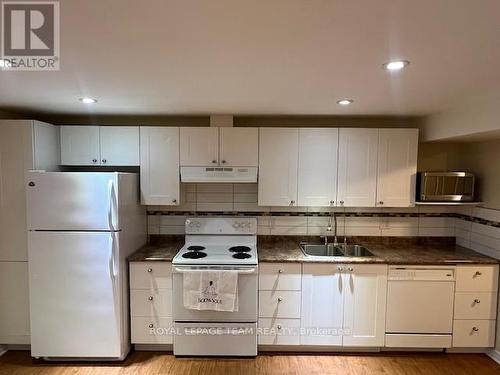 B - 685 Everlasting Crescent, Ottawa, ON 