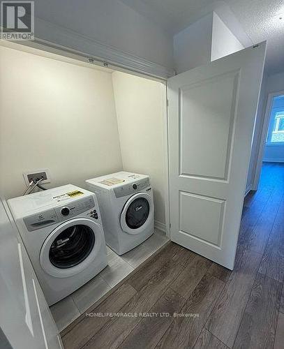 2980 Gatestone Path, Pickering, ON - Indoor Photo Showing Laundry Room