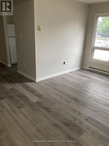 21 - 255 Porter Street, Oshawa, ON - Indoor Photo Showing Other Room