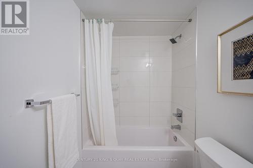 3105 - 251 Jarvis Street, Toronto, ON - Indoor Photo Showing Bathroom