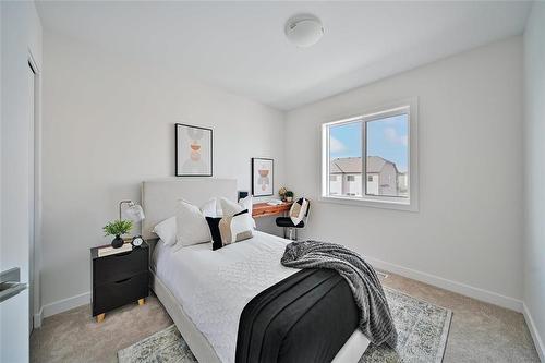 120 Meadowlands Drive, West St Paul, MB - Indoor Photo Showing Bedroom