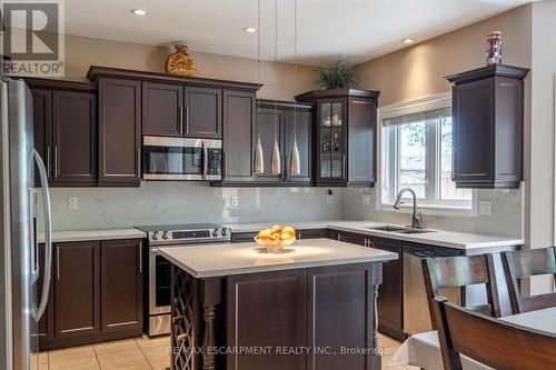 24 Edgecroft Crescent, Hamilton, ON - Indoor Photo Showing Kitchen With Double Sink With Upgraded Kitchen