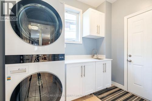 24 Edgecroft Crescent, Hamilton, ON - Indoor Photo Showing Laundry Room