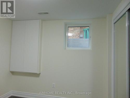 2450 Credit Valley Road, Mississauga, ON - 