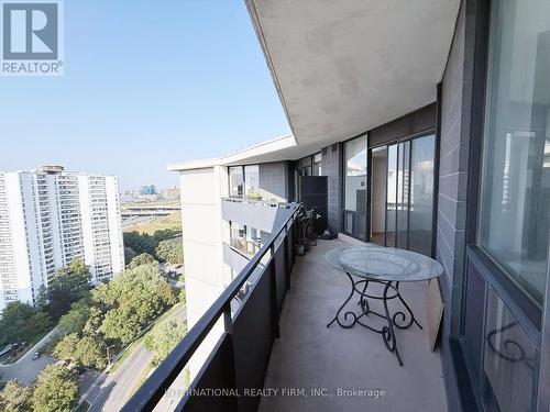 Ph03 - 75 Graydon Hall Drive, Toronto, ON - Outdoor