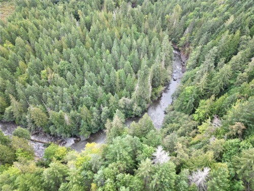 3 Ashling Rd, Qualicum Beach, BC 