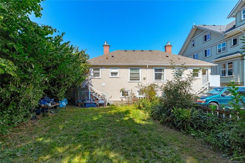 841/839 Princess Ave, Victoria, BC - Outdoor