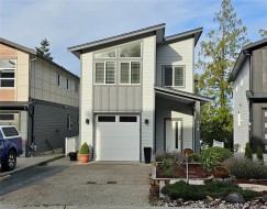 914 Peace Keeping Cres  Langford, BC V9C 2P4
