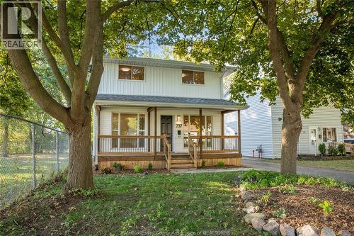 737 Charles Street, Windsor, ON - Outdoor With Deck Patio Veranda With Facade