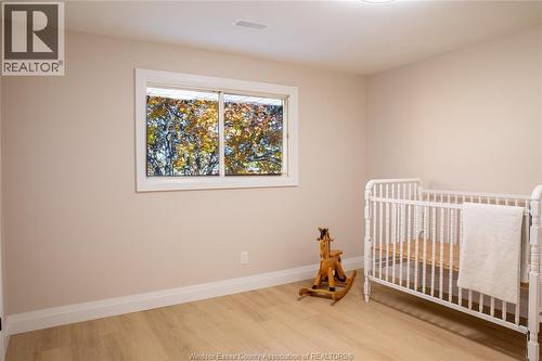 737 Charles Street, Windsor, ON - Indoor