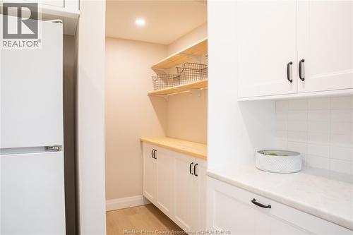 737 Charles Street, Windsor, ON - Indoor