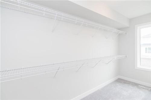 33 Crocus Lane, West St Paul, MB - Indoor With Storage