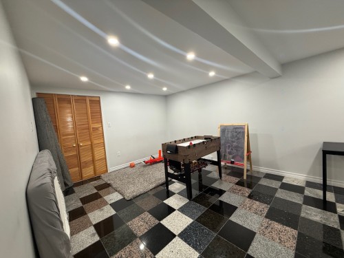 Basement - 3795 Rue Julie, Laval (Fabreville), QC - Indoor