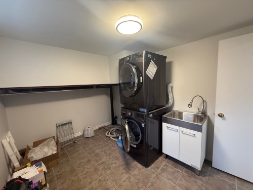 Laundry - 3795 Rue Julie, Laval (Fabreville), QC - Indoor Photo Showing Laundry Room