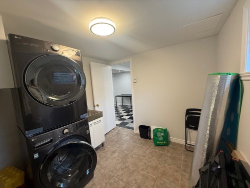 Laundry - 3795 Rue Julie, Laval (Fabreville), QC - Indoor Photo Showing Laundry Room