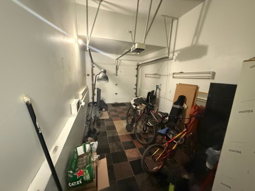 Garage - 3795 Rue Julie, Laval (Fabreville), QC - Indoor Photo Showing Other Room