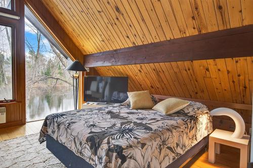 Bedroom - 22 Ch. Germain-Coupal, Brébeuf, QC - Indoor Photo Showing Bedroom