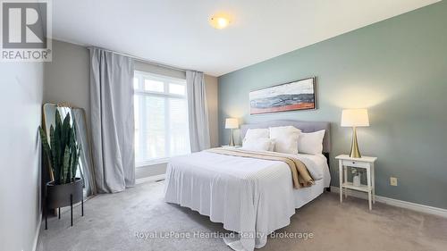 2 - 575 Mcgarrell Place, London North (North R), ON - Indoor Photo Showing Bedroom