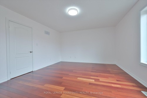 10461 Woodbine Avenue, Markham, ON - Indoor Photo Showing Other Room