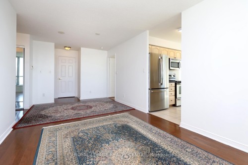 603-4850 Glen Erin Drive, Mississauga, ON - Indoor Photo Showing Other Room