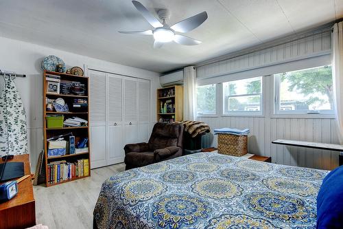 Primary bedroom - 6-3950 Boul. Sir-Wilfrid-Laurier, Longueuil (Saint-Hubert), QC - Indoor Photo Showing Bedroom