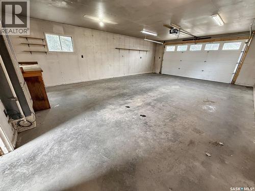 509 5Th Avenue, Whitewood, SK - Indoor Photo Showing Garage