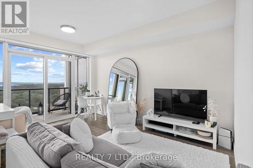 1701 - 500 Brock Avenue N, Burlington (Brant), ON - Indoor Photo Showing Living Room