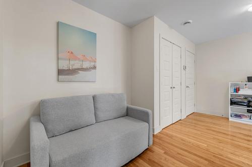 Chambre à coucher - 200-2324 Rue Mullins, Montréal (Le Sud-Ouest), QC - Indoor Photo Showing Other Room