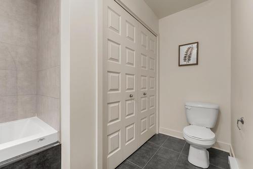 Salle de bains - 200-2324 Rue Mullins, Montréal (Le Sud-Ouest), QC - Indoor Photo Showing Bathroom