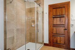 Salle de bains attenante à la CCP - 