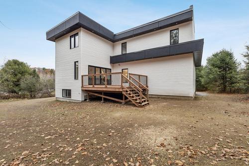 Face arrière - 131 Ch. Des Prés, Cantley, QC - Outdoor With Deck Patio Veranda With Exterior