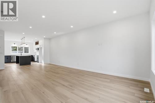 1218 11Th Street E, Saskatoon, SK - Indoor