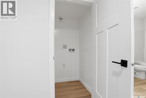 1218 11Th Street E, Saskatoon, SK - Indoor