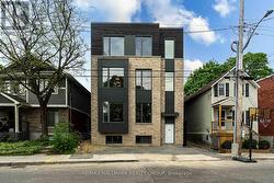 2A - 22 SIMS AVENUE  Ottawa, ON K1Y 3K1